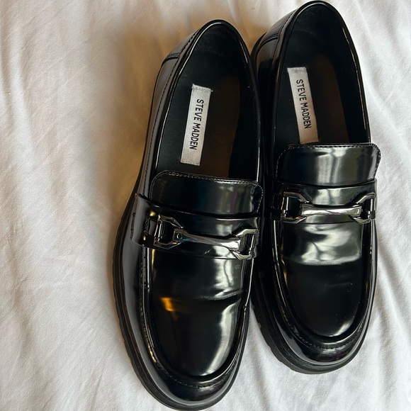 Men’s Steve Madden lug sole loafers - Picture 5 of 6